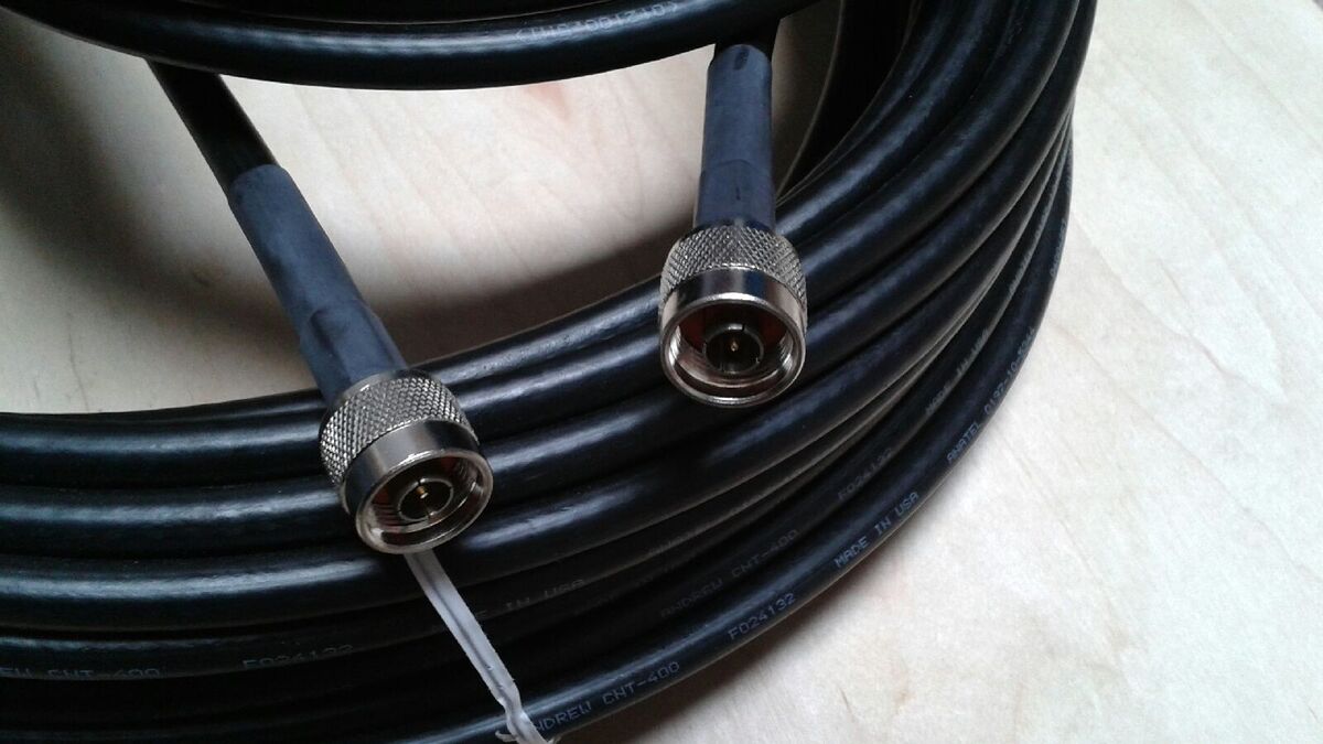 Selecting the Right Coaxial Cable for MikroTik Wireless Networks: LMR400 vs. LMR195